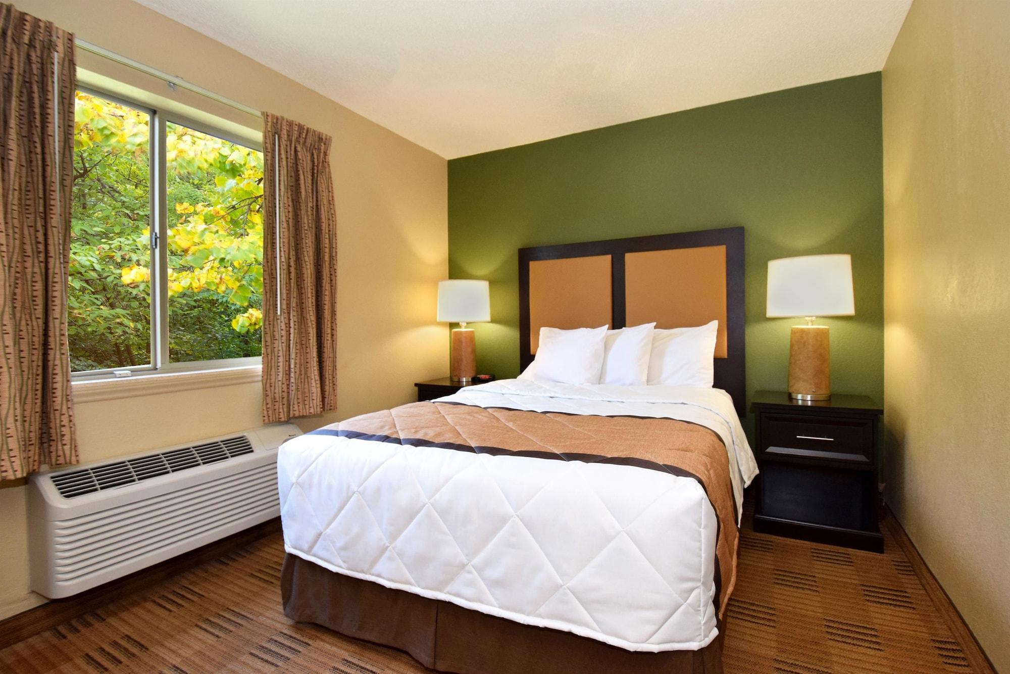 Extended Stay America Suites - Cincinnati - Blue Ash - Reagan Hwy Екстериор снимка
